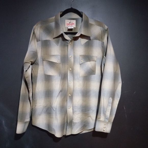 Wrangler Men's Blue and Gray Plaid Button Down Shirt - Picture 1 of 8